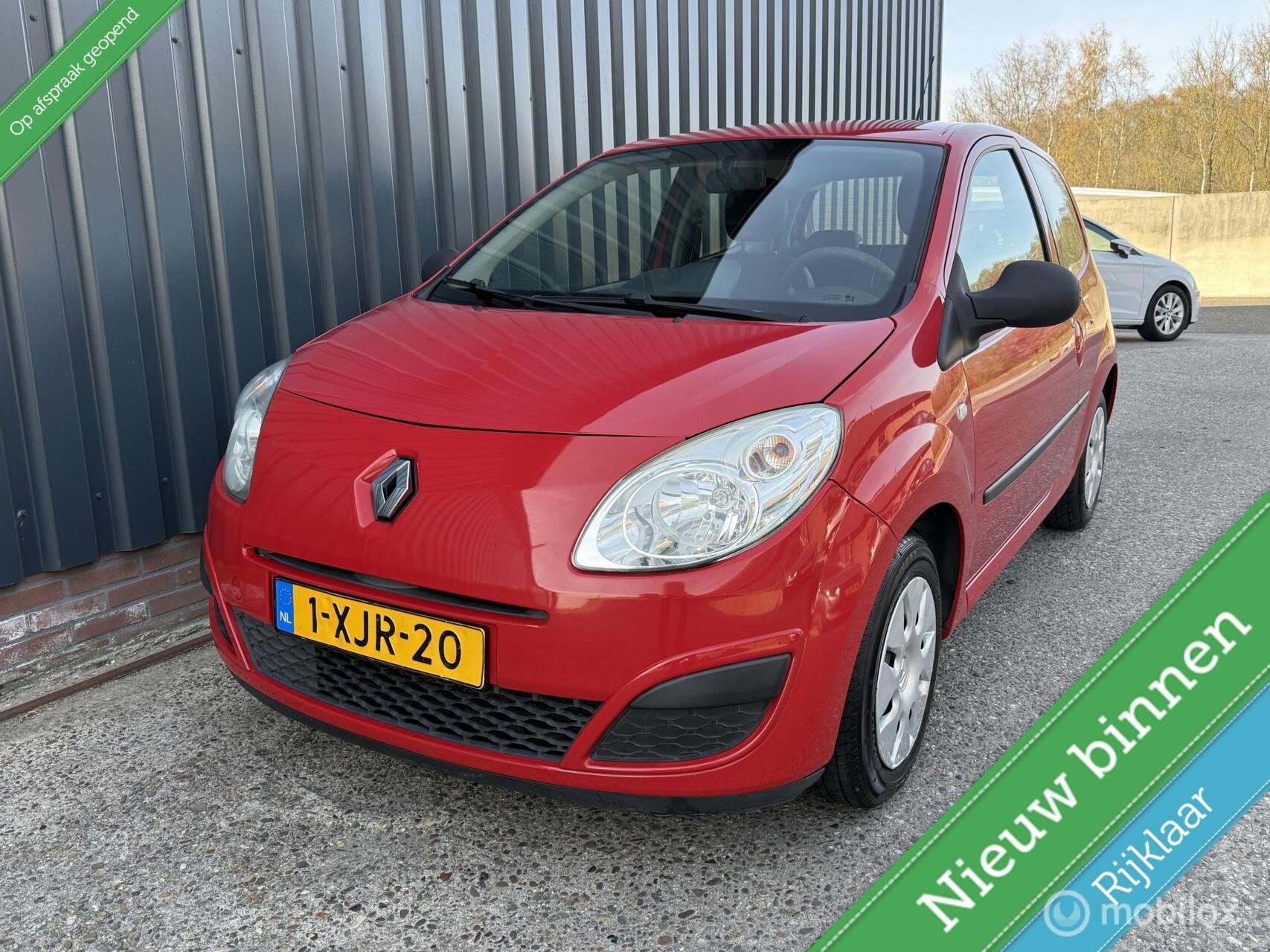 Renault Twingo 1.2 Authentique INRUILKOOPJE/CV/ DUBBELE SLEU, Voorwielaandrijving, Twingo, Gebruikt, 31 €/maand