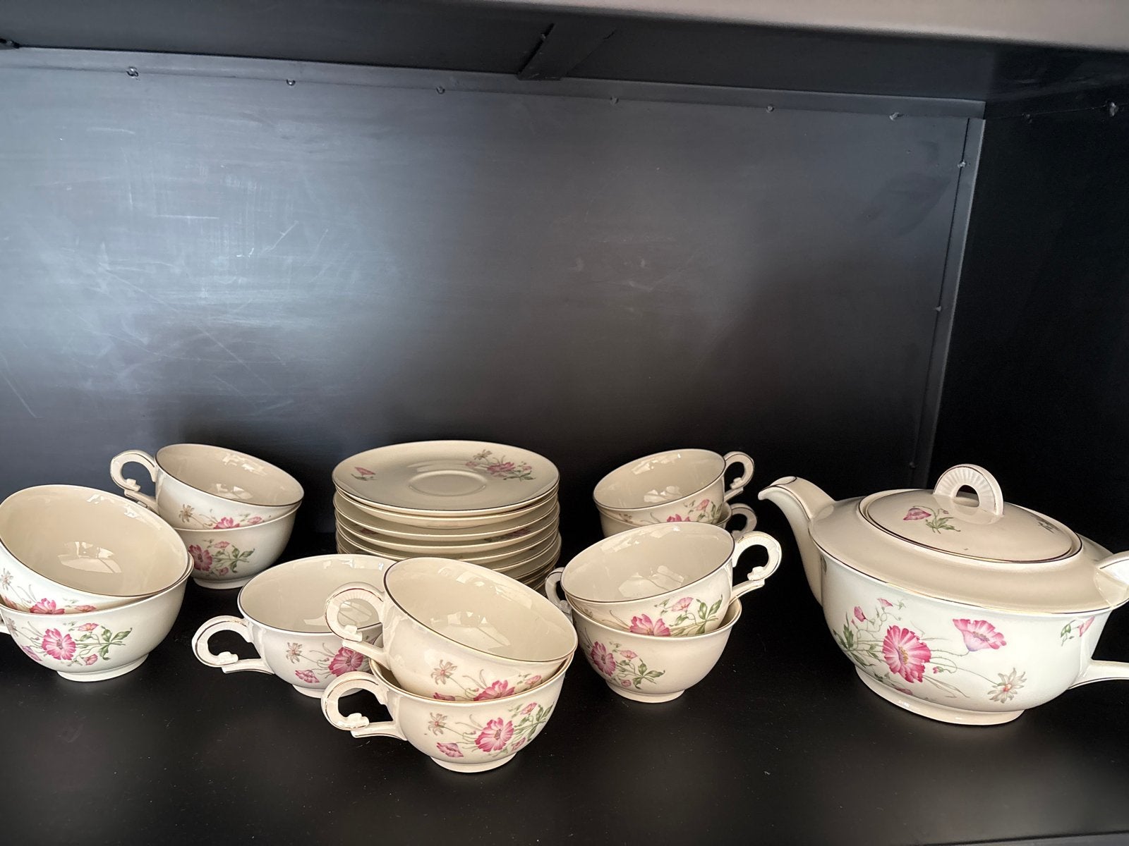 Vintage Theeservies met Bloemenmotief - Perfect voor High Te, Ophalen