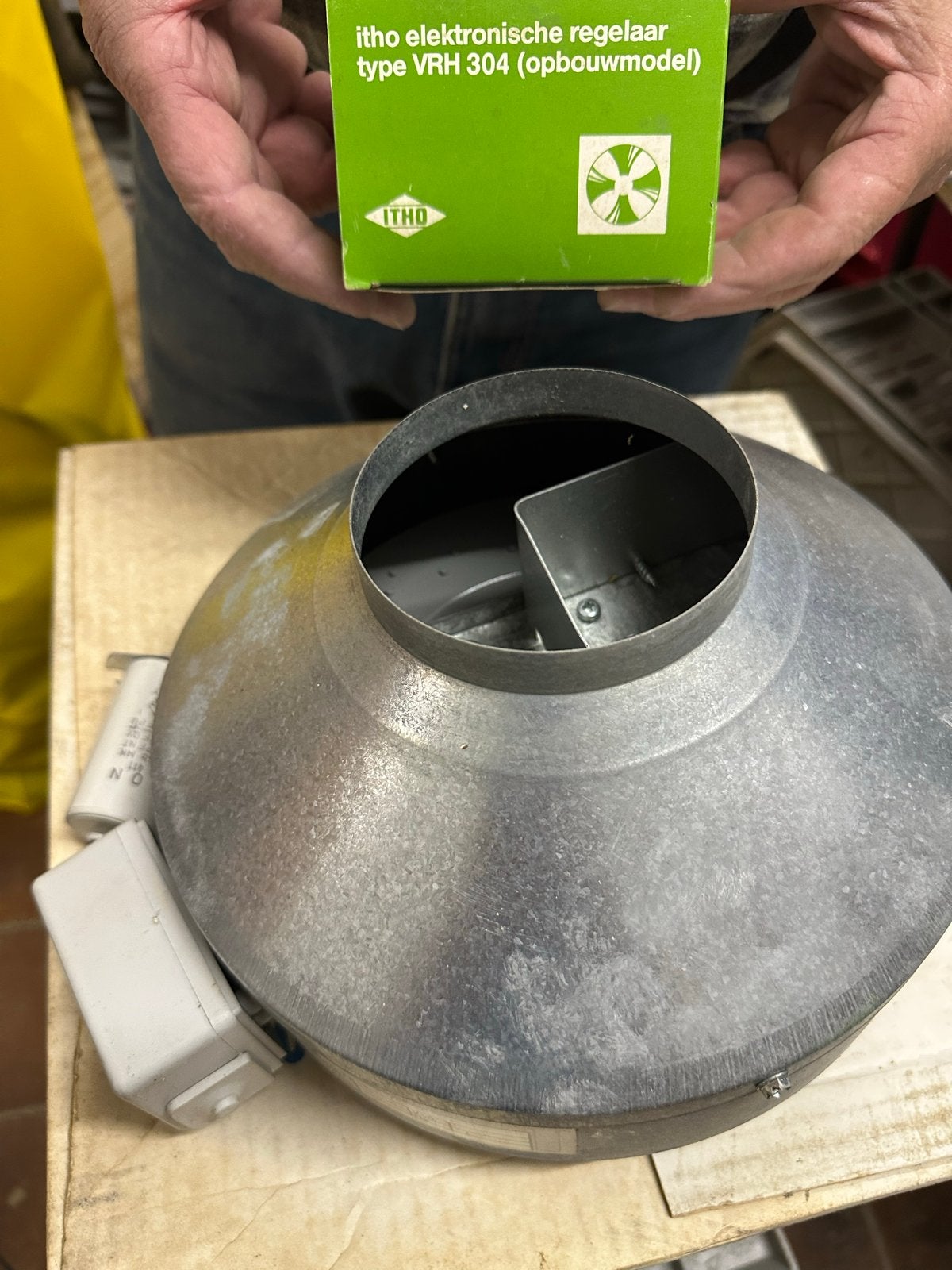 Nieuwe ITHO K 100 XL Ventilator en VRH 304 Regelaar, Ophalen of Verzenden, Nieuw, Ventilator en Afzuiger