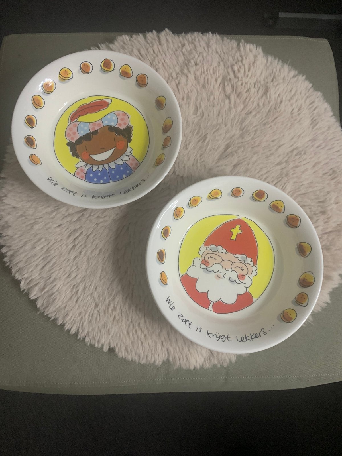 Blond sinterklaas en zwarte piet schaaltjes setje, Ophalen of Verzenden, Zo goed als nieuw