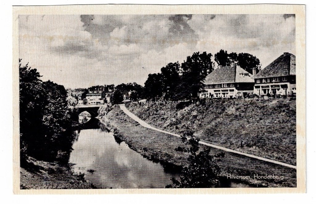 Hilversum 1950. De Hondenbrug., Ophalen of Verzenden, 1940 tot 1960, Gelopen, Noord-Holland