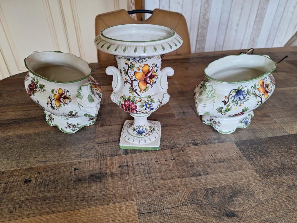 Capodimonte bloempot en vaas met bloemmotief, Ophalen