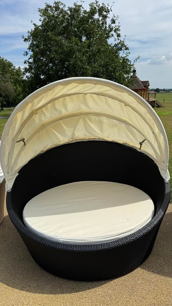 Luxe ongebruikt loungemeubel met zonnekap, Zo goed als nieuw, Loungeset, Wicker, Ophalen