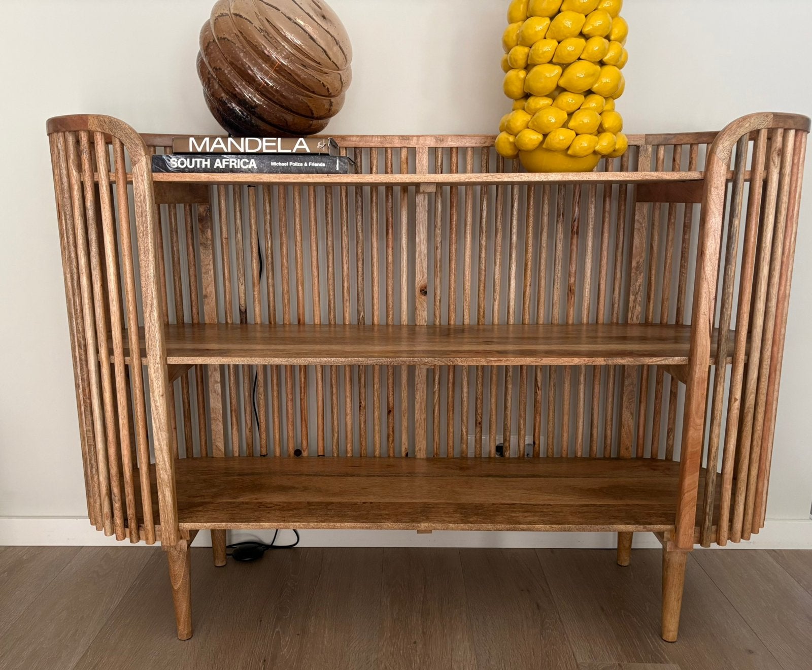 Bloomingville Sali kast dressoir boekenkast, Ophalen, Met plank(en), Gebruikt, 100 tot 150 cm