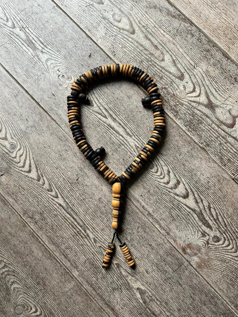 Handgemaakte tasbih van hout uit Senegal, NIEUW, Ophalen of Verzenden, Nieuw, Bruin, Overige materialen