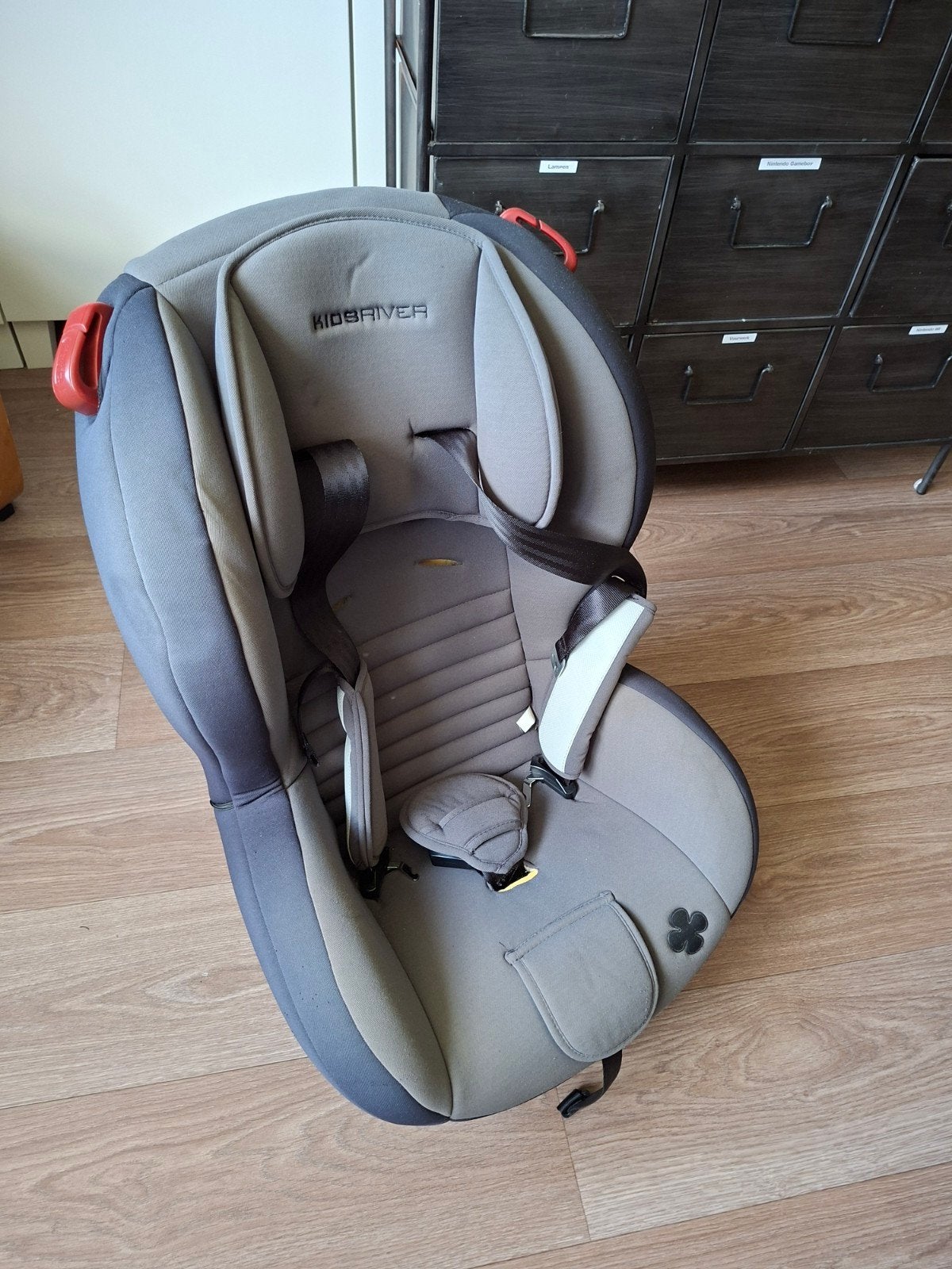 Kidsriver autostoel 0-18 kg, Ophalen