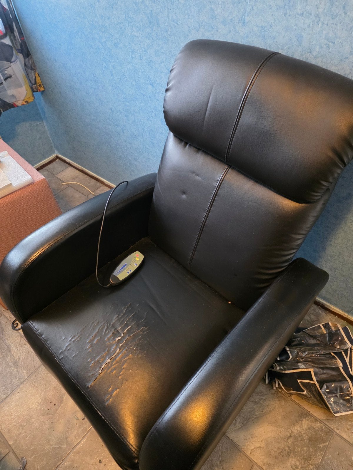 Massagestoel gratis af te halen - Zwart, gebruikt, Huis en Inrichting, Ophalen, Kunststof, Gebruikt, Zwart