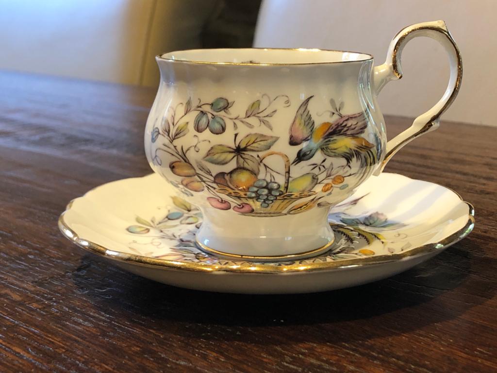 Royal Windsor Theekopje met Schotel - Fine Bone China, Ophalen of Verzenden