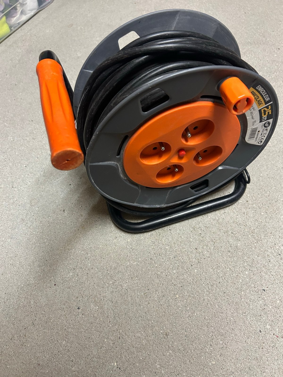 Enrouleur haspel met 25 meter kabel, Ophalen, Gebruikt, Kabel of Snoer