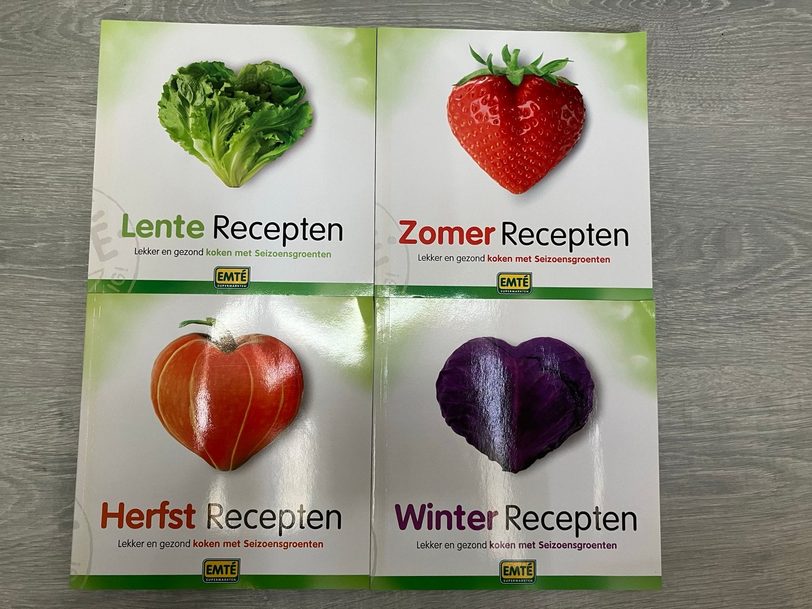 Emte Koken met Liefde: Seizoensrecepten (4-delige set), Boeken, Hoofdgerechten, Ophalen of Verzenden, Zo goed als nieuw, Gezond koken