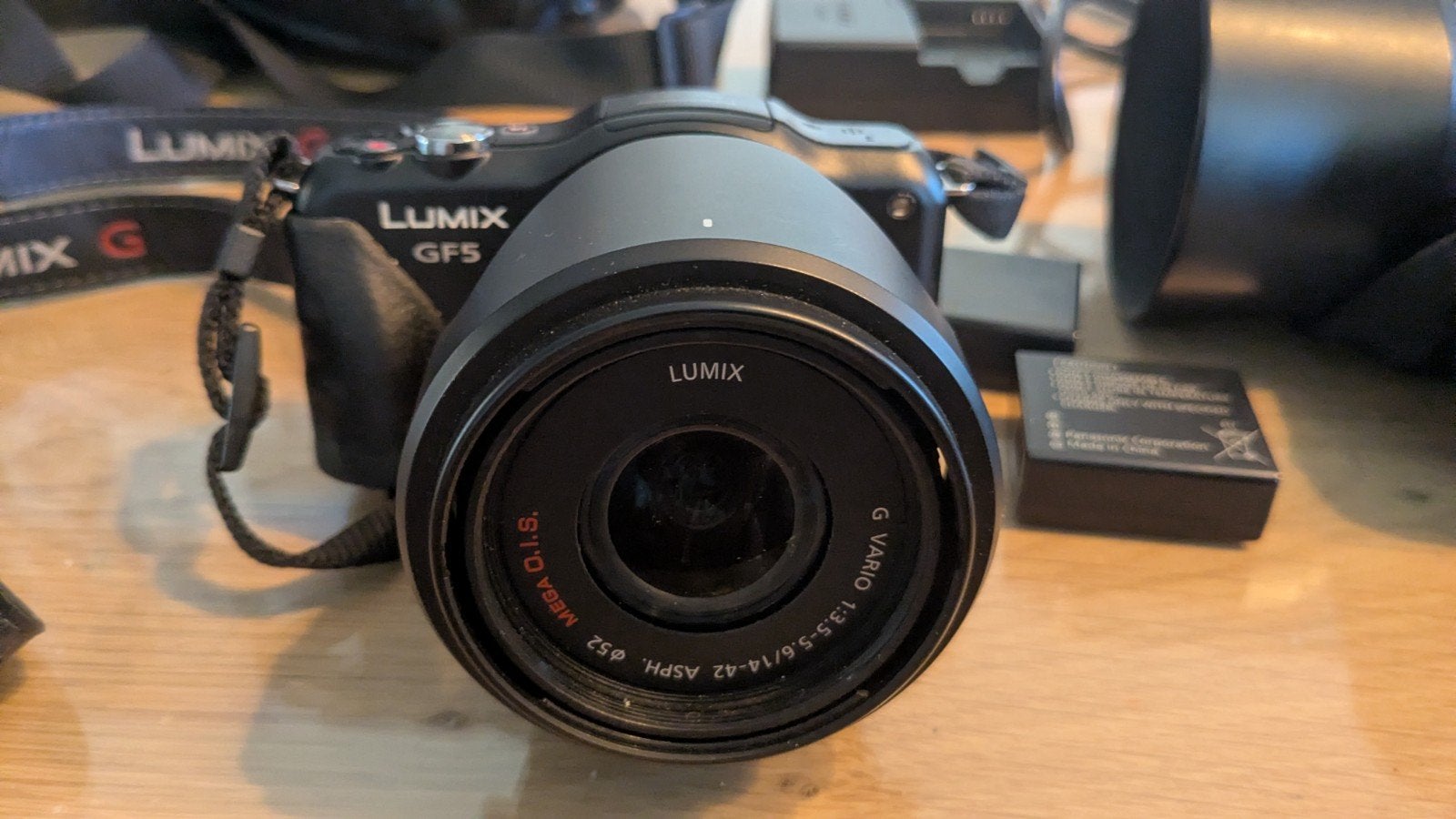 Panasonic Lumix DMC-GF5K Systeemcamera met 2 lenzen, Beeldstabilisatie, Gebruikt, Panasonic, Ophalen of Verzenden