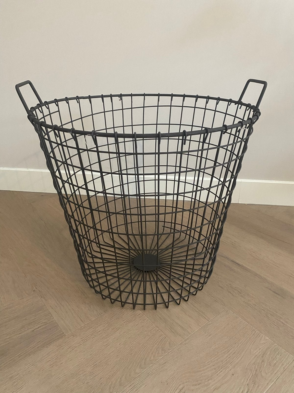Zwarte metalen draadmand - Ø 45 cm, H 41 cm, Ophalen, Met handvatten, Gebruikt, Mand