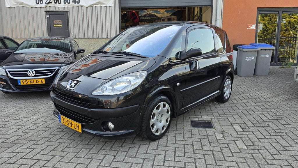 Peugeot 1007 1.4 Gentry Goed werkende airco Nette Auto!, Auto's, Peugeot, Voorwielaandrijving, Stof, 4 cilinders, 4 stoelen