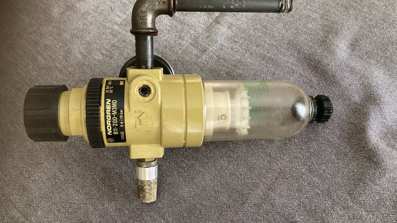 Norgren reduceer met filter en druk meter 1/4 aansluiting, Gebruikt, 6 tot 10 bar, Ophalen of Verzenden, Minder dan 200 liter/min