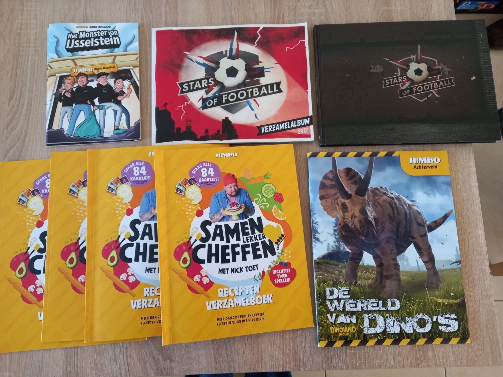 stikker verzamel albums compleet met alle stikkers, Plus, Ophalen