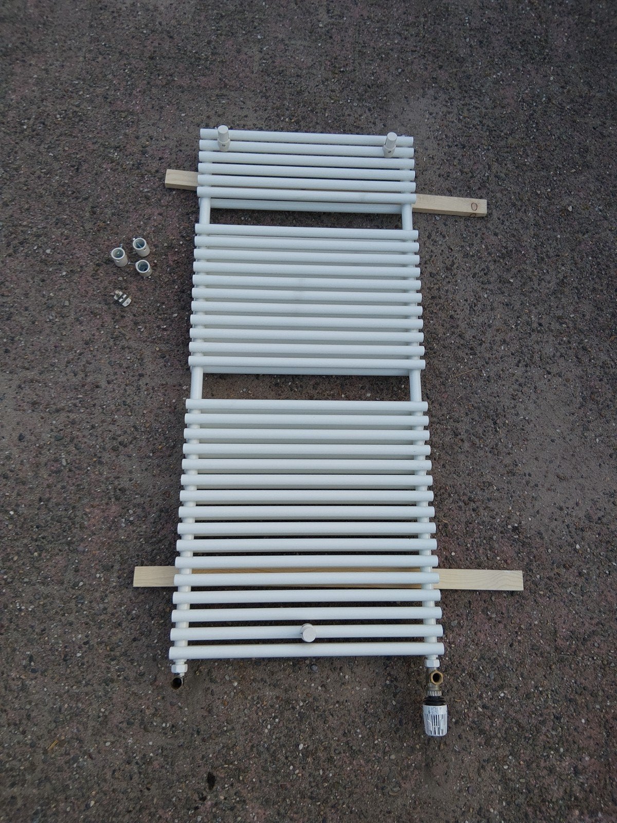 Badkamer Radiator, Doe-het-zelf en Verbouw, Verwarming en Radiatoren, Radiator, Ophalen of Verzenden, Zo goed als nieuw, 60 tot 150 cm