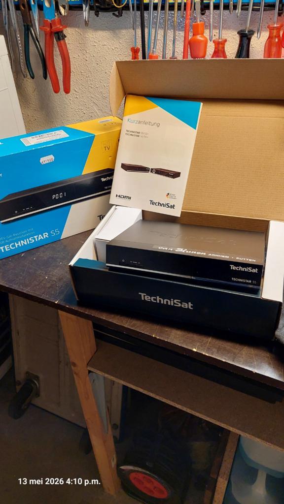 TechniSat S5 Digitale Satellietontvanger, Ophalen of Verzenden, Zo goed als nieuw, Decoder