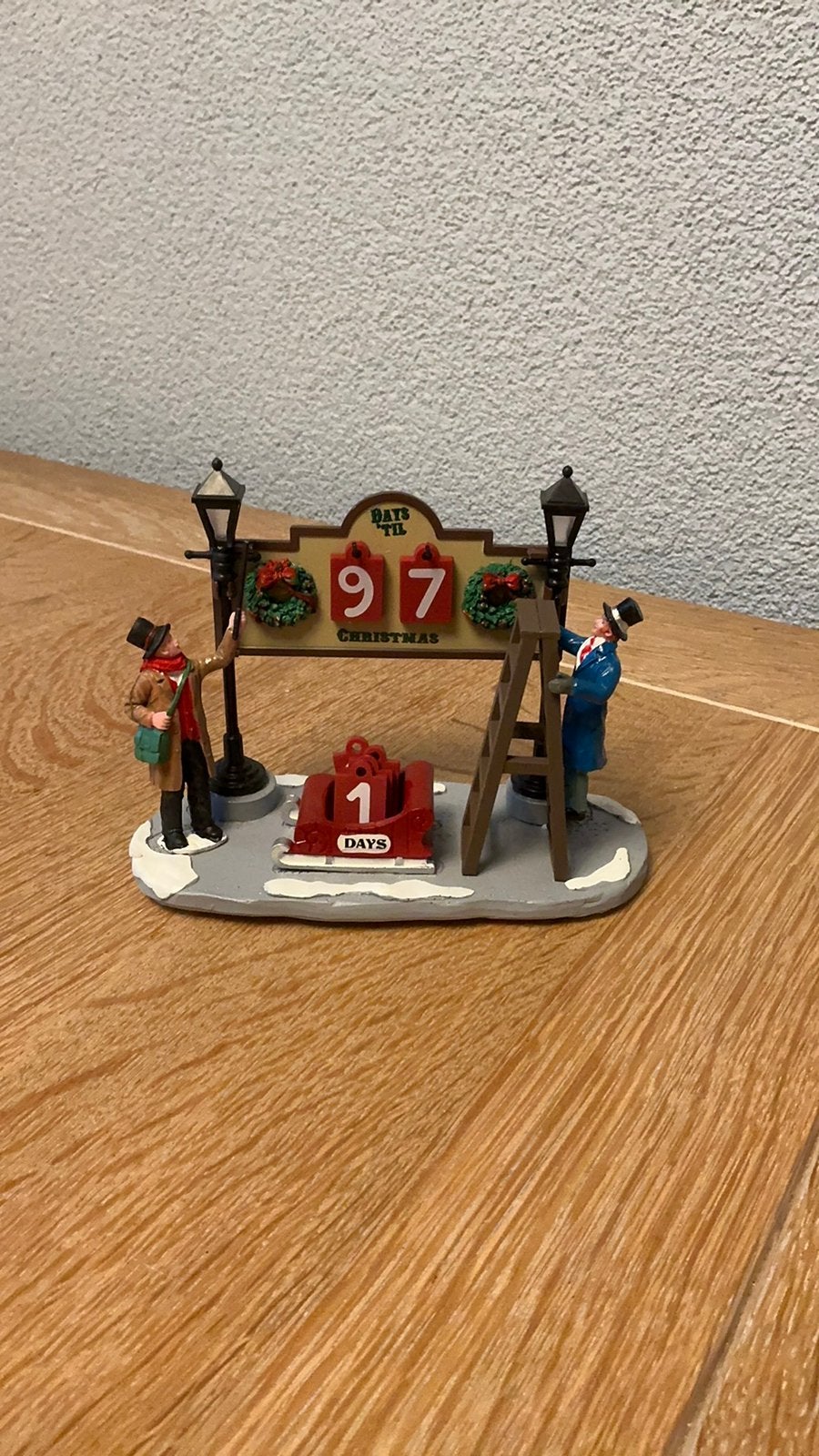 Lemax Aftellen naar kerst met lantaarnaansteker., Ophalen, Zo goed als nieuw