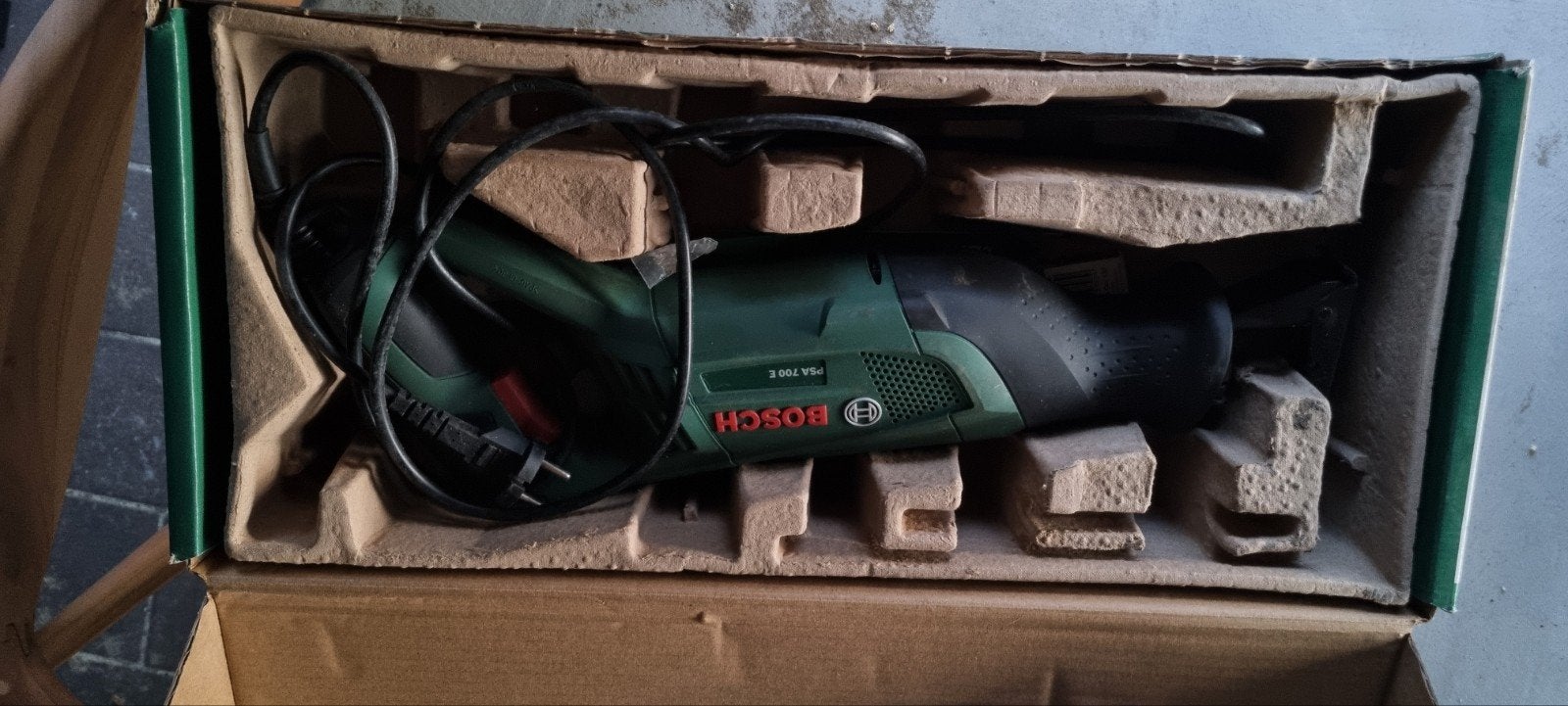 Bosch PSA 700 E Reciprozaag - 710W - Nieuw in doos, 70 mm of meer, Nieuw, 600 tot 1200 watt, Ophalen of Verzenden