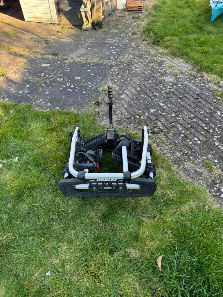 Uebler F22 Fietsendrager voor 2 E-bikes - Trekhaak, Ophalen, Gebruikt, 2 fietsen, Trekhaakdrager