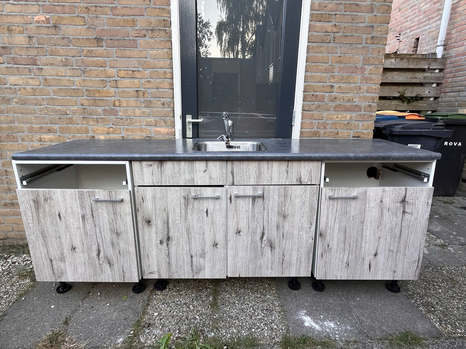 Compleet keukenblok, redelijk nieuw, zsm ophalen!, Huis en Inrichting, Keuken | Complete keukens, Ophalen, Overige kleuren, Enkelwandige keuken