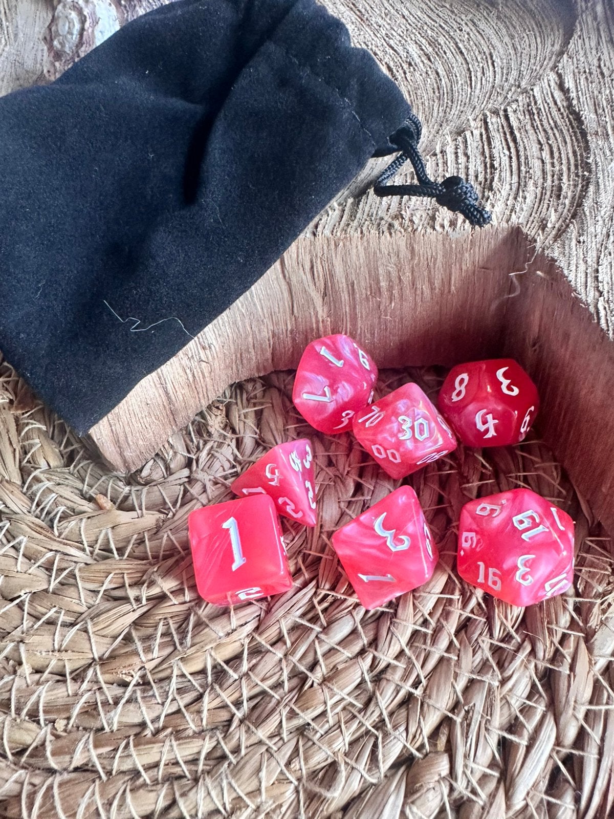DND dice / roze metallic / dobbelstenen / Dungeon & Dragons, Hobby en Vrije tijd, Wargaming, Ophalen of Verzenden, Zo goed als nieuw