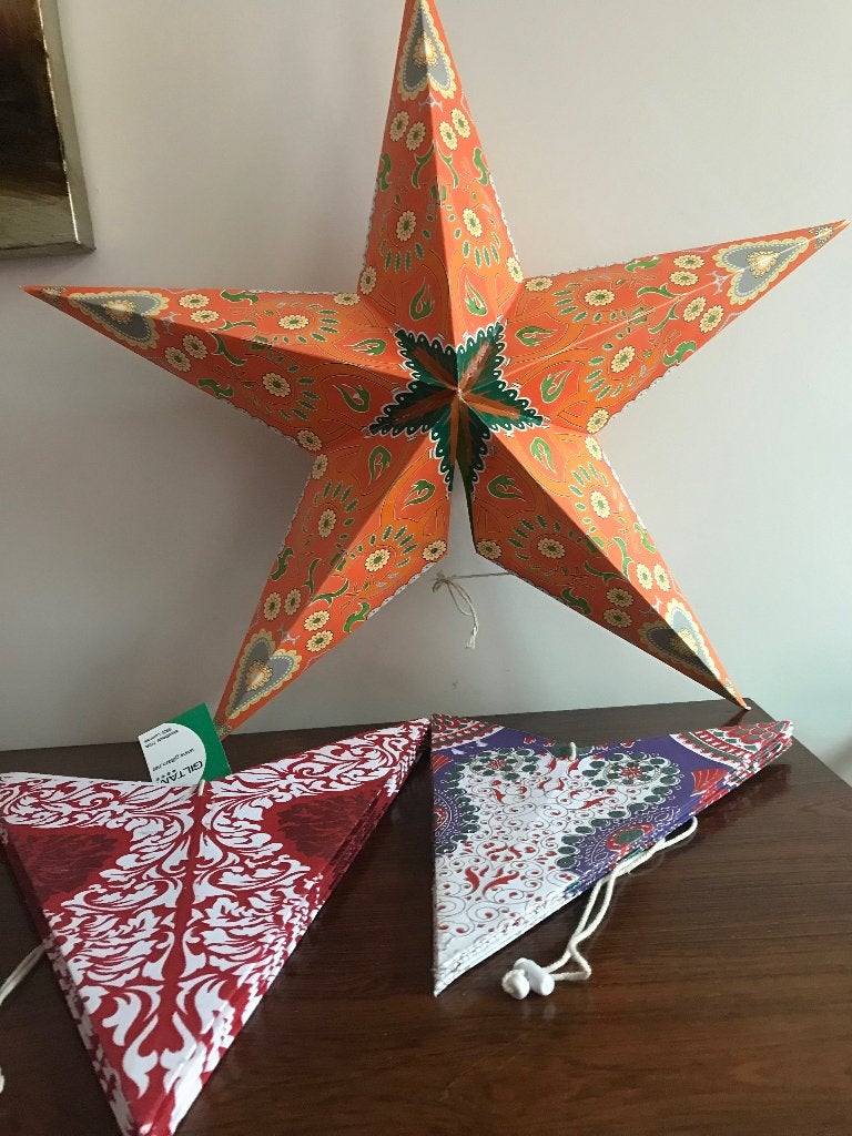 Set van 3 grote kartonnen kerststerren sterren inklapbaar, Ophalen of Verzenden, Zo goed als nieuw