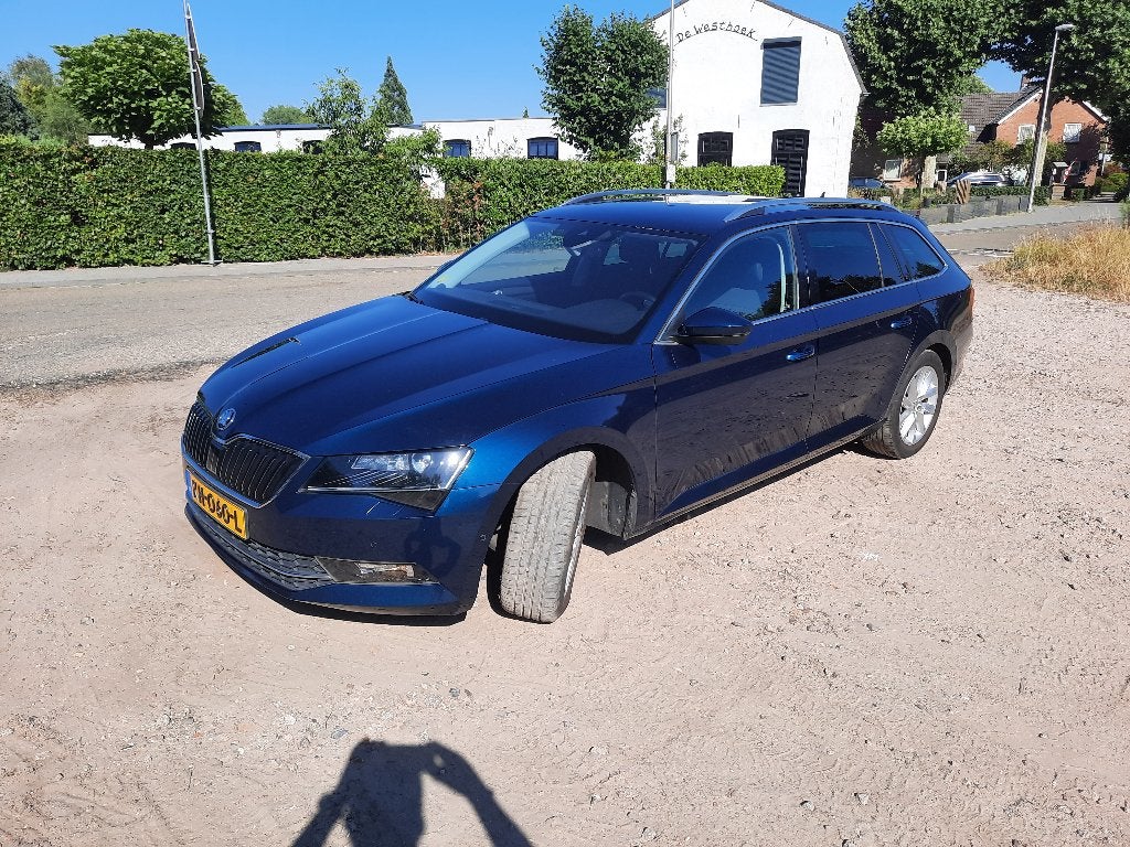 Skoda Superb 2.0 TDI 110KW Combi 2016 Blauw., Auto's, Voorwielaandrijving, Lichtsensor, Stof, 4 cilinders