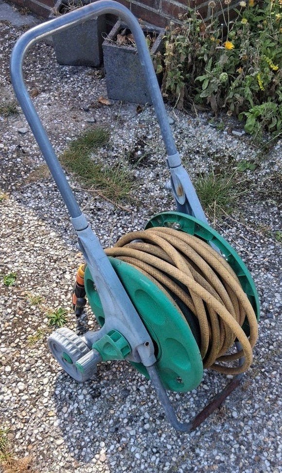 Tuinslanghaspel met slang en spuitmond, Tuin en Terras, Tuinslangen, Ophalen, Gebruikt, Tuinslanghaspel