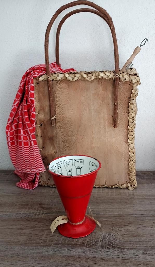 Emaille maatbeker Edy rood met gouden bies, Ophalen of Verzenden
