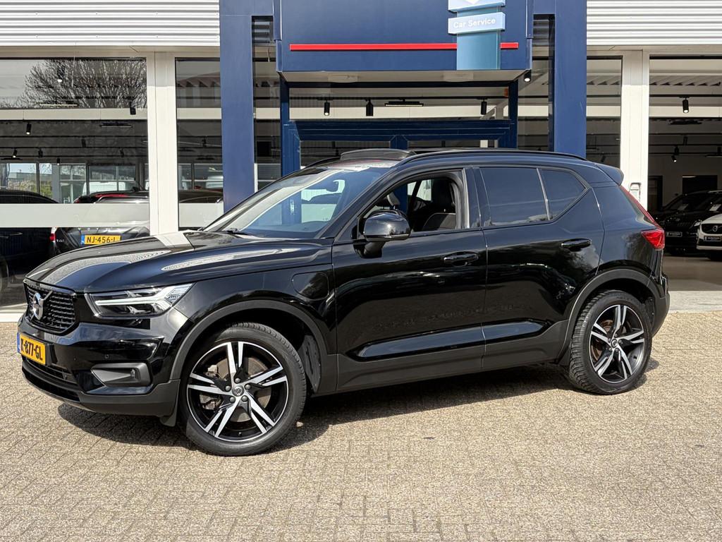 Volvo XC40 1.5 T5 Recharge R-Design / Automaat / NL-Auto / D, Automatische klimaatregeling, Euro 6, 1712 kg, Zwart