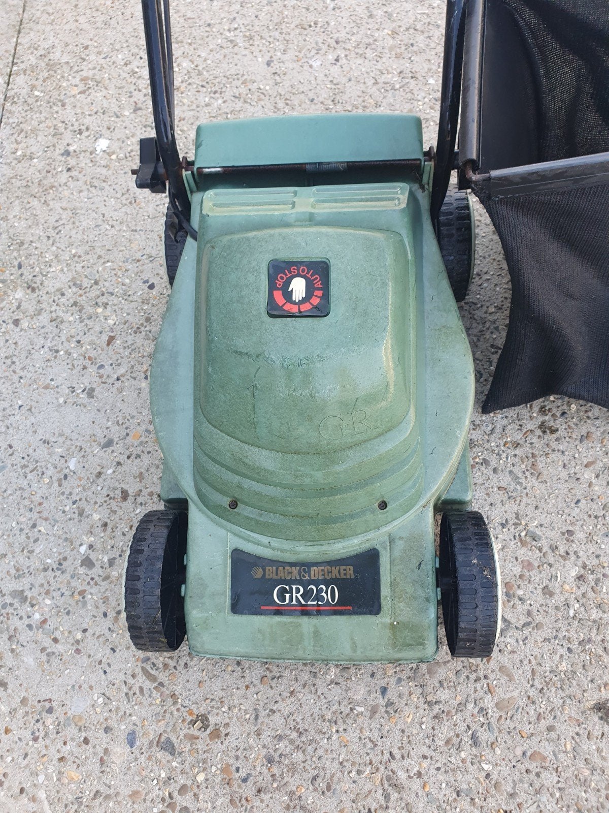 Elektrische Black & Decker GR 230 met opvangzak, Cirkelmaaier, Gebruikt, Elektrische grasmaaier, Ophalen of Verzenden