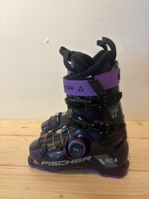 Fischer RC4 XTR 95w Boa Dames Skischoenen maat 26/26.5 (40), Sport en Fitness, Fischer, Info@fischersports.com, Fischer Sports GmbH