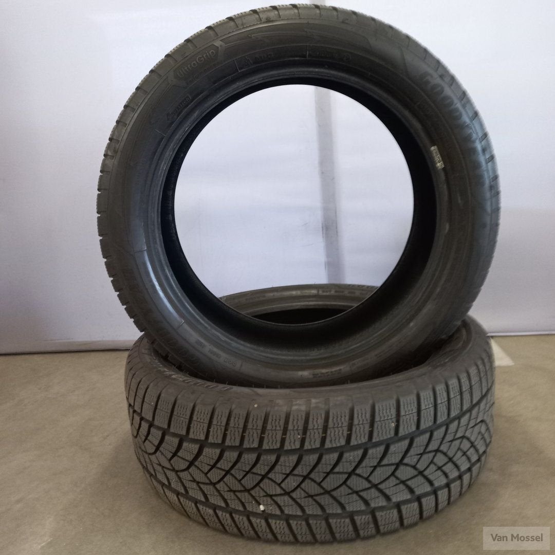 Goodyear UltraGrip Performance+ 235/50/R20 104T, Gebruikt, -, -, 235 mm