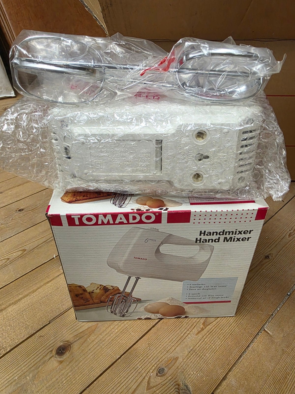 Tomado Handmixer - Nieuw in doos, Witgoed en Apparatuur, Keukenmixers, Minder dan 1 liter, Ophalen, Nieuw, 3 snelheden of meer