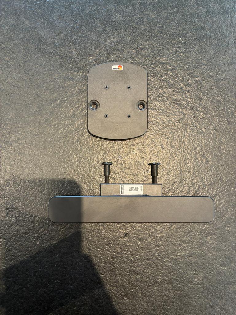 Brodit iPad/tablet houder Volvo hoofdsteun achterbank, Ophalen of Verzenden, Zo goed als nieuw