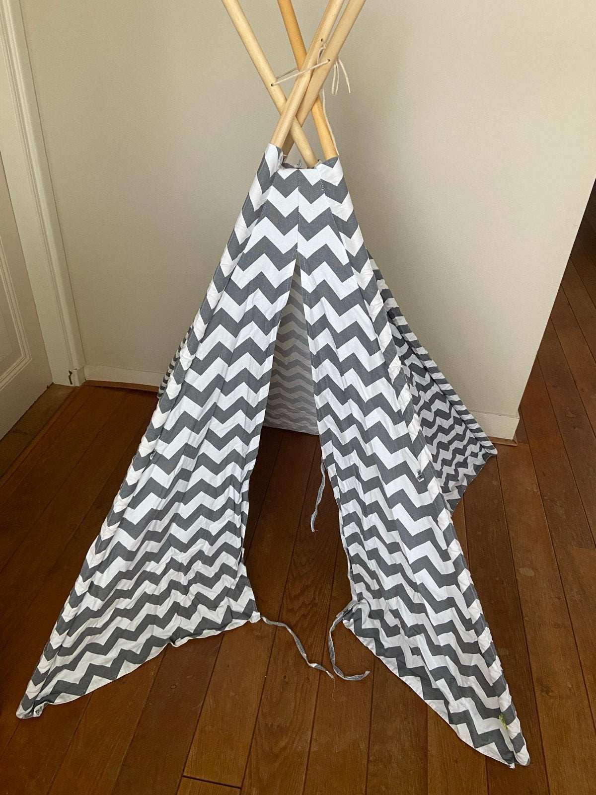Kinder tipi tent - Grijs zigzag patroon van Childwood, Kinderen en Baby's, Ophalen, Gebruikt