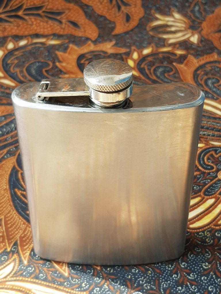 Mooie originele vintage zakfles uit Engeland 13,5 cm., Ophalen of Verzenden