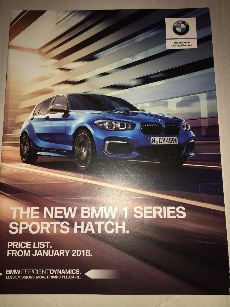 2x BMW 1 brochures folders 2018 GB + 2020 Vlaams met M135i, Ophalen of Verzenden, Zo goed als nieuw, BMW