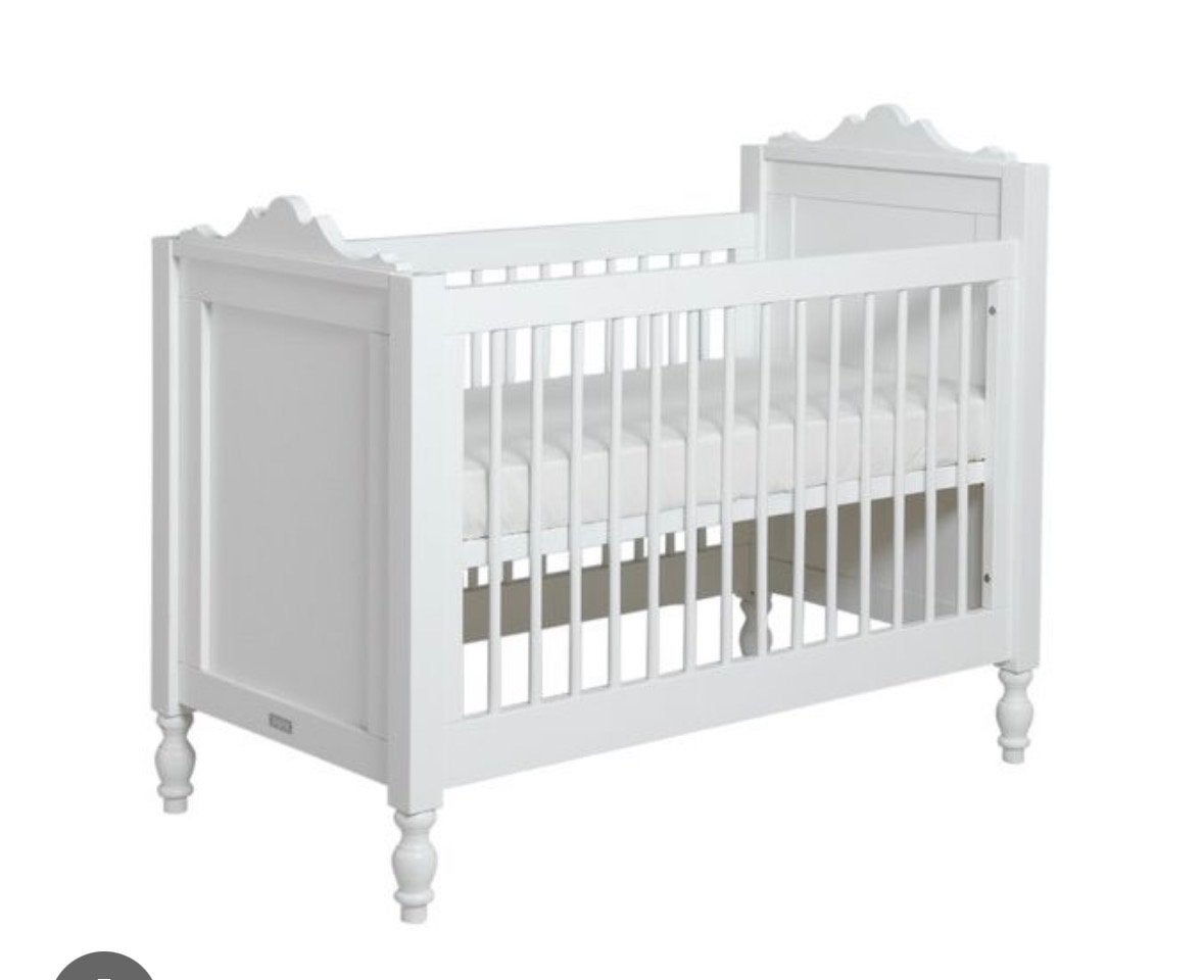 Bopita Belle Babykamer: Ledikant, Commode en Plankje, Kinderen en Baby's, Kinderkamer | Complete kinderkamers, Ophalen, Zo goed als nieuw