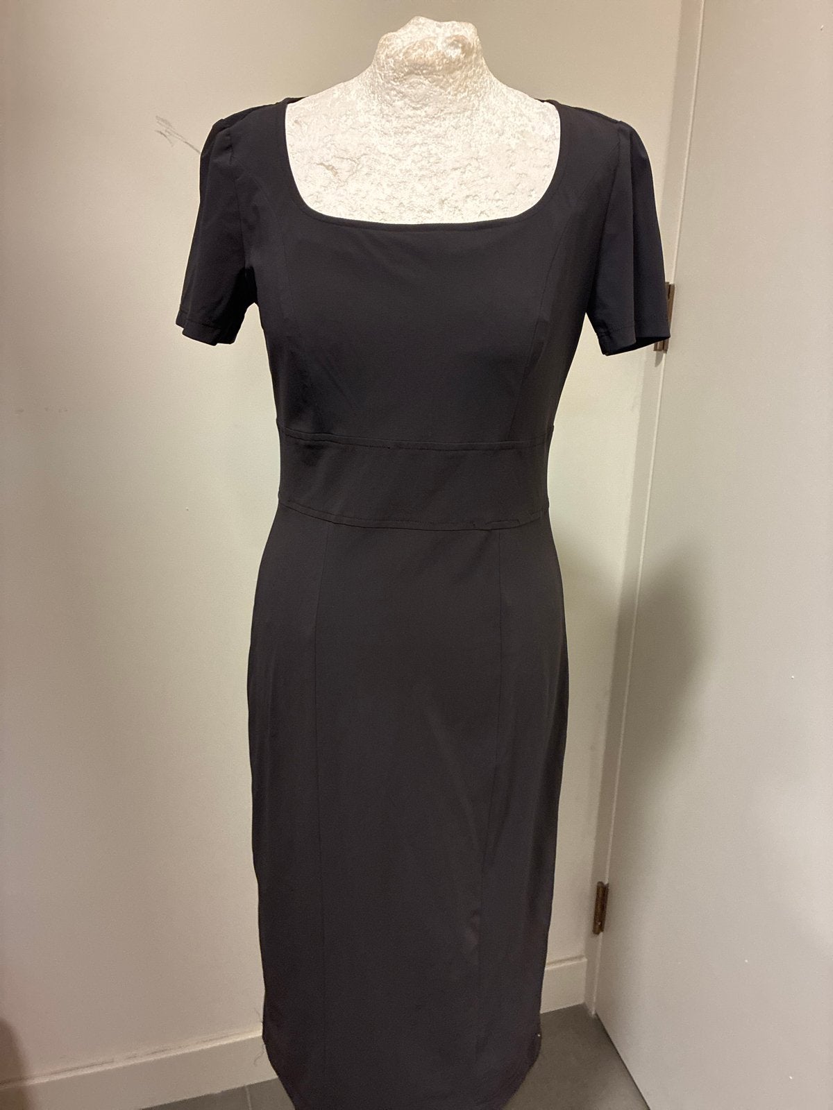 LaDress Joanne Coco travelstof jurk XS zgan, Kleding | Dames, Zwart, Ophalen of Verzenden, Zo goed als nieuw, Knielengte