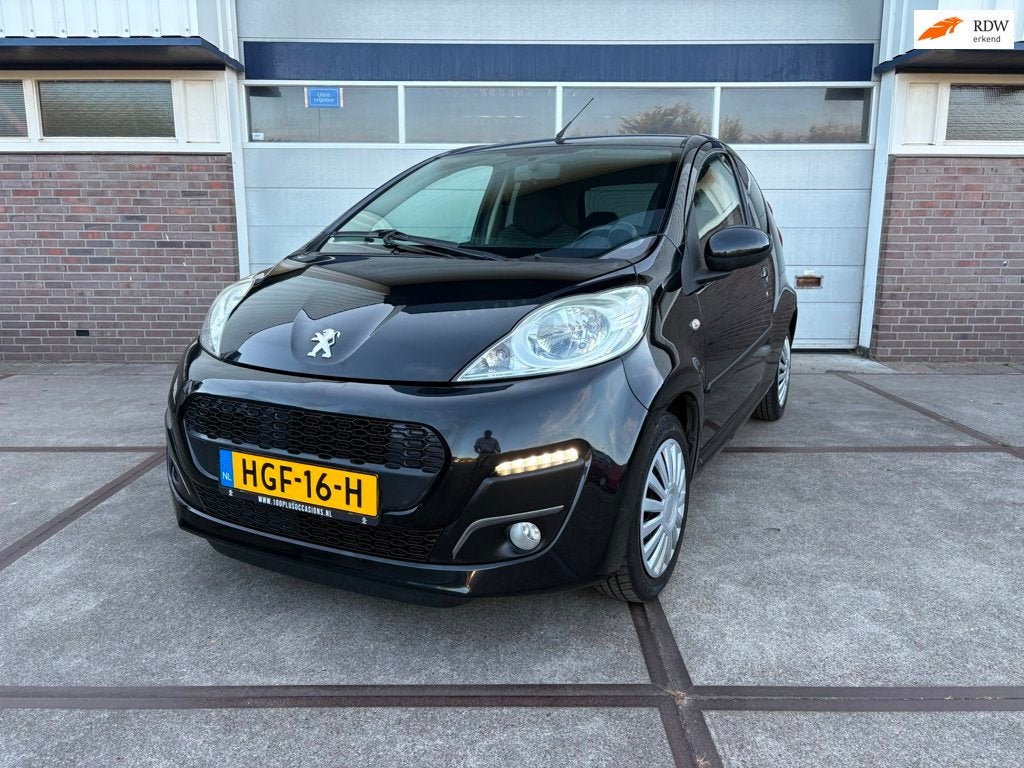 Peugeot 107 1.0 Première, Voorwielaandrijving, Euro 5, Gebruikt, 4 stoelen