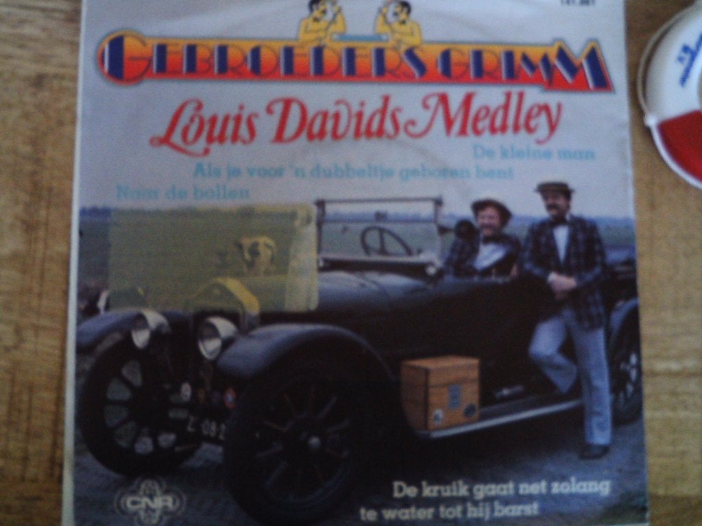 Gebroeders Grimm - Louis Davids Medley Vinyl Single 5a, 7 inch, Ophalen of Verzenden, Zo goed als nieuw, Fotohoes
