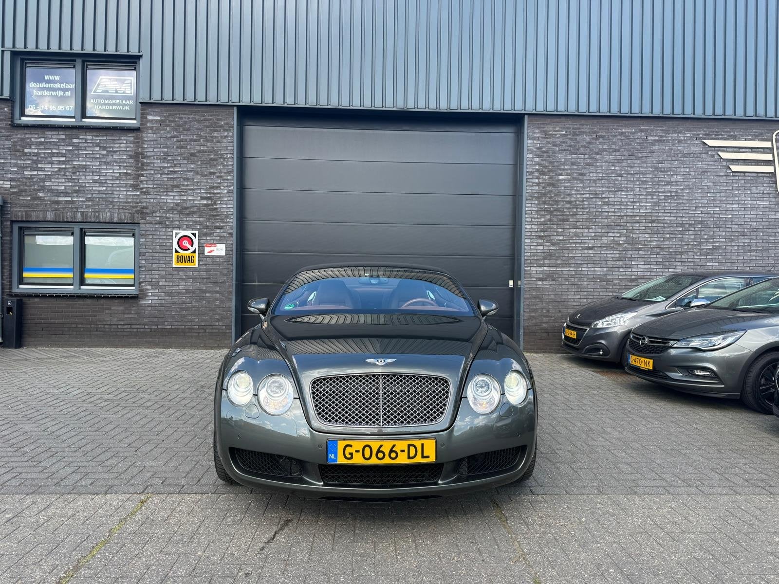 Bentley Continental GT 6.0 W12 | 2E EIGENAAR | 3/6/12MND GAR, Auto's, Bentley, Automaat, Gebruikt, 12 cilinders, Leder