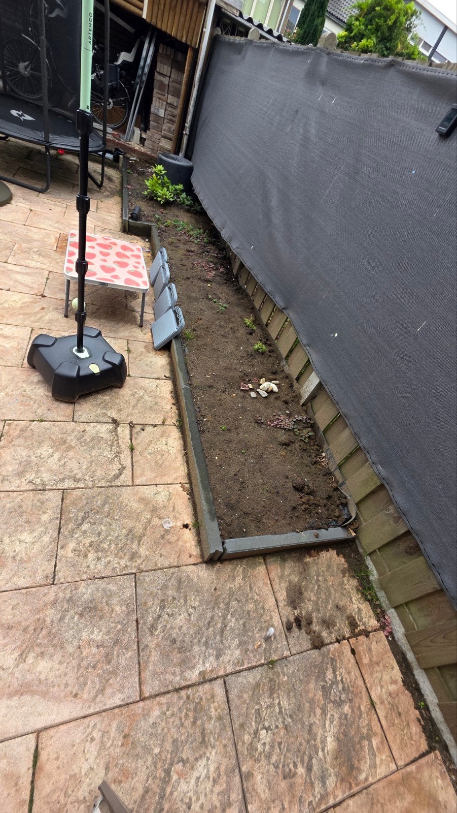 gratis tuingrond wortels dergelijke word eruit gehaald!, Tuin en Terras, Ophalen of Verzenden, Gebruikt