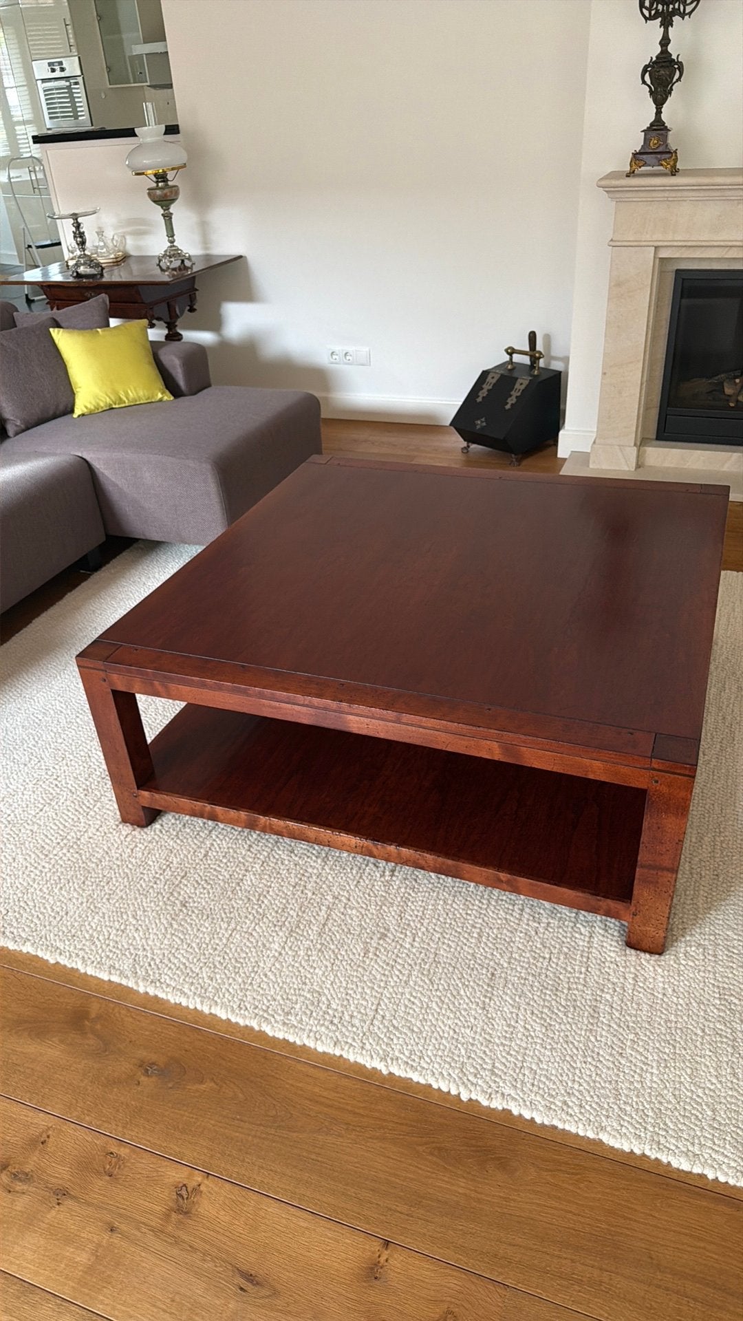 koloniale salontafel donker hout 120x120 cm met onderblad, Ophalen, Koloniaal, Vierkant, Zo goed als nieuw