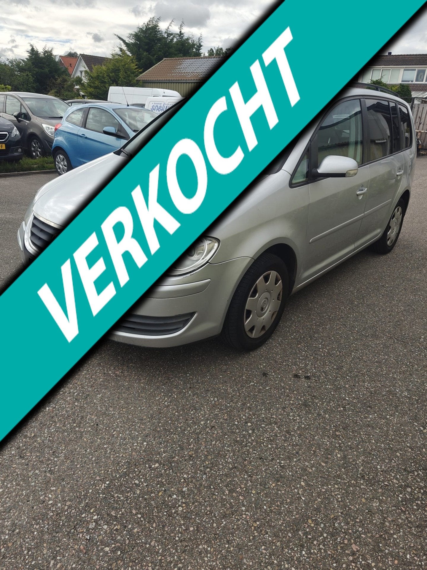 Volkswagen Touran 1.6 Comfortline Business 7PRS, Voorwielaandrijving, Gebruikt, 4 cilinders, Handgeschakeld