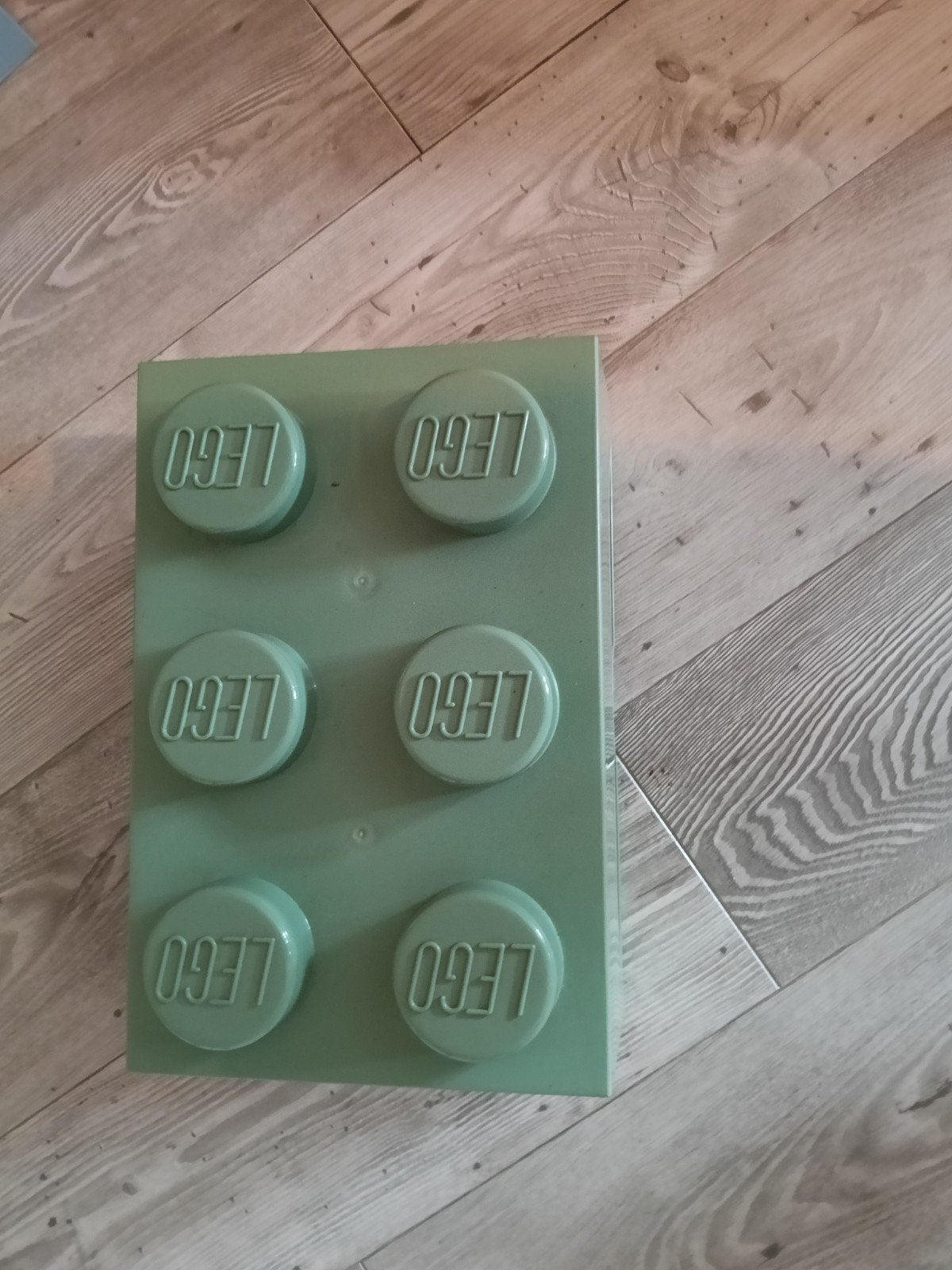 Lego opbergdoos in de vorm van een groene legosteen, Ophalen of Verzenden, Gebruikt, Overige typen, Lego