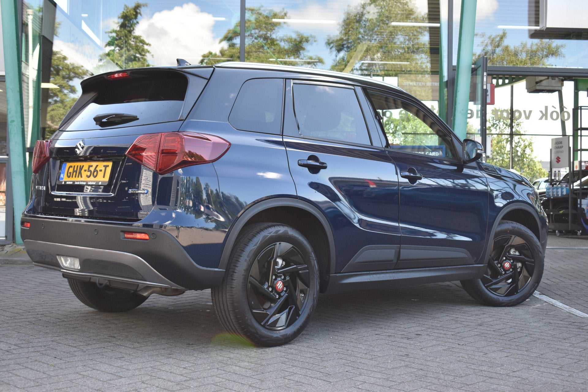 Suzuki Vitara 1.5 Hybrid Style Automaat 102pk | Apple Carpla, Auto's, Gebruikt, 4 cilinders, 116 pk, Origineel Nederlands