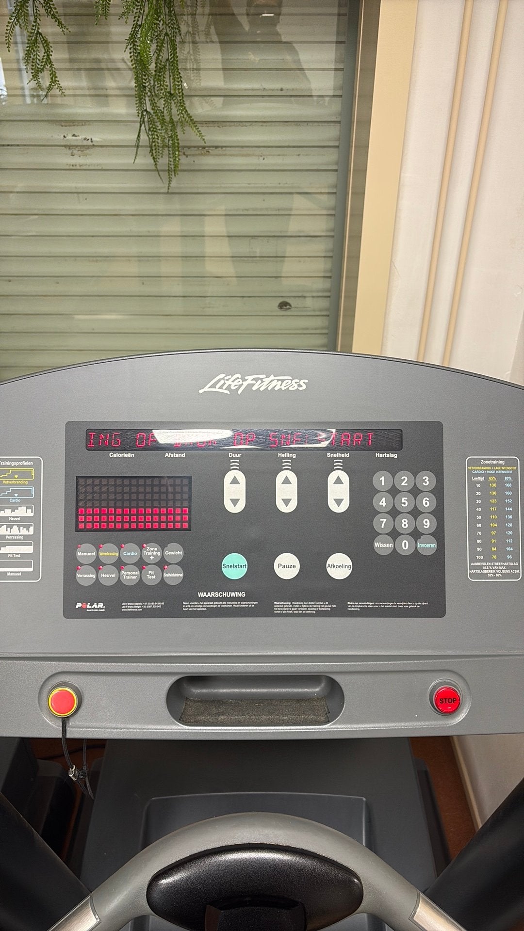 Foto 4 van Life Fitness 95Ti professionele loopband